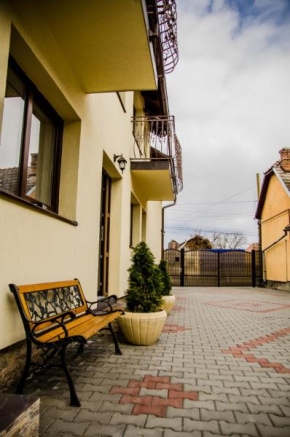 Гостиница House Garden  Турда